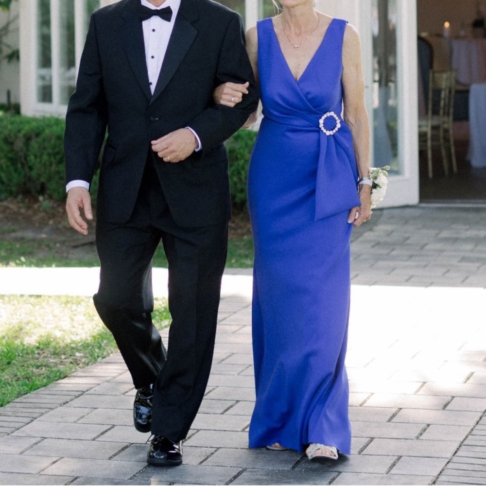 Blue Mother of the Bride Blue Sleeveless Wedding Dress with Embellished Detail